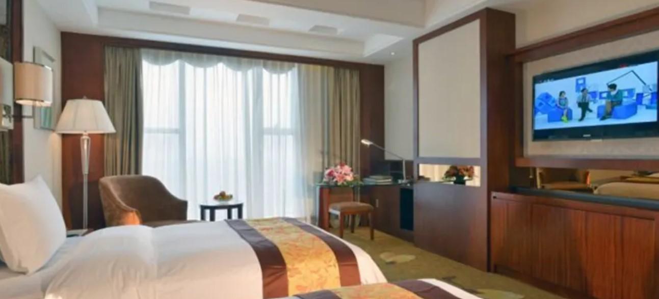 Dongguan Huilihua Hotel Exterior photo