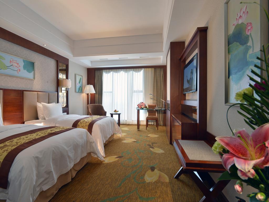 Dongguan Huilihua Hotel Exterior photo